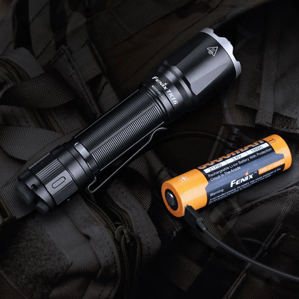 Fenix TK16 V2.0 taskulamppu