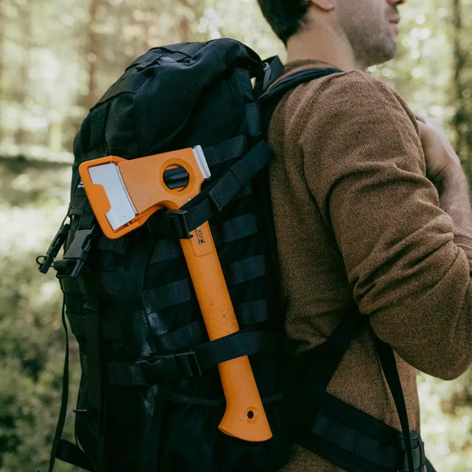 Fiskars X13 superkevyt retkikirves
