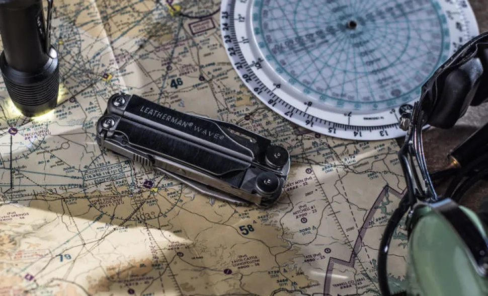 Leatherman Wave+ monitoimityökalu, musta