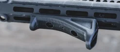 Magpul M-LOK AFG Angled Fore-Grip viisto etukädensija M-LOK-kädensuojukseen