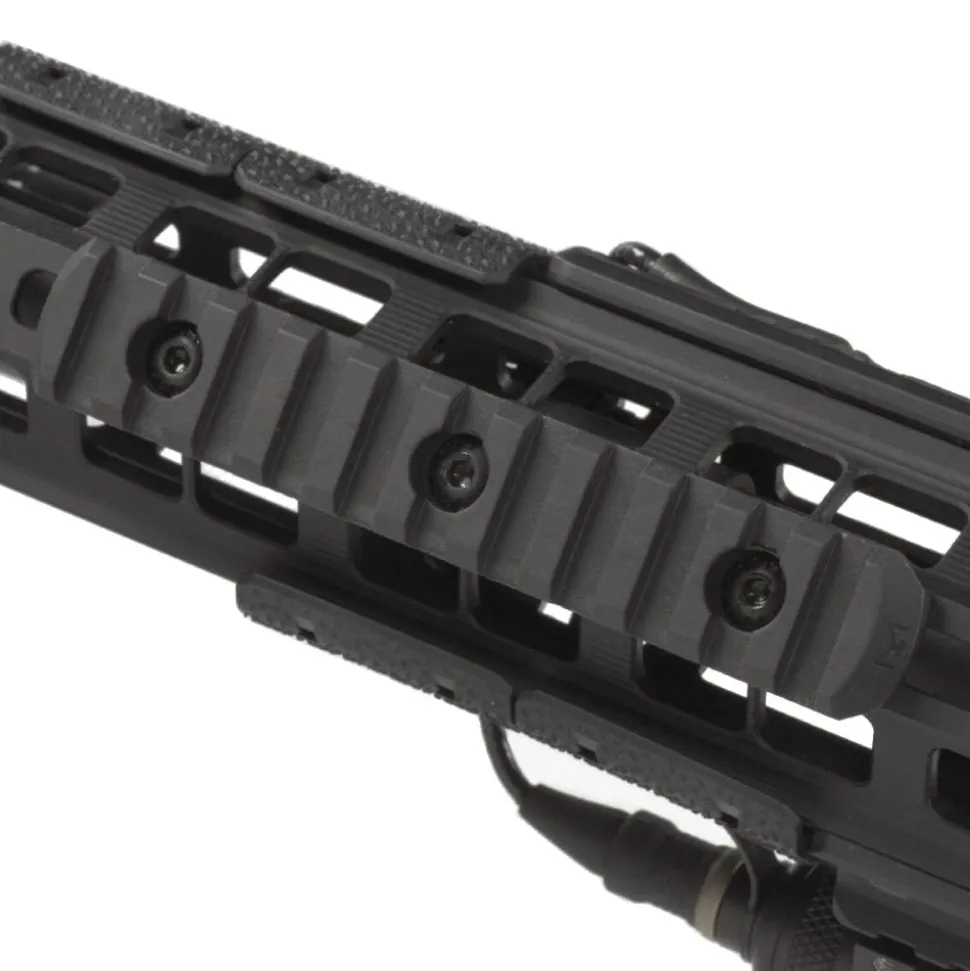 Magpul M-LOK Polymer Rail Section kiinnityskisko