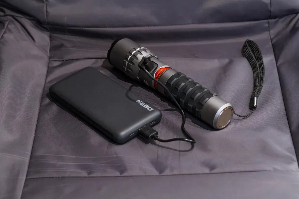 Nebo 10K varavirtalähde, 10 000 mAh