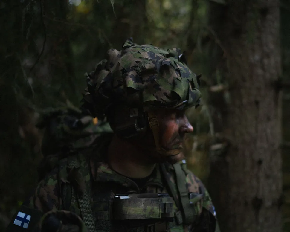 Savotta Helmet Camo Scrim kypärän 3D-naamiopäällinen