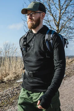 Särmä merinohuppari napeilla (Vanha versio)