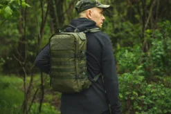 Varusteleka CP15 Taistelureppu pehmustetuilla olkaviilekkeillä