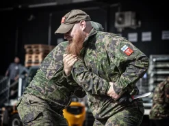 Varusteleka Jääkäripuukko 140 harjoitusveitsi