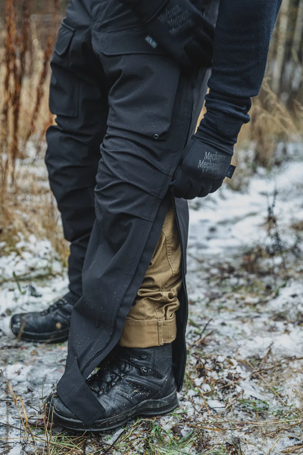 Varusteleka L6 Hardshell-kuorihousut