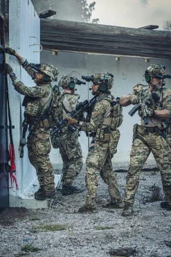 Varusteleka L4 Taisteluhousut, MultiCam
