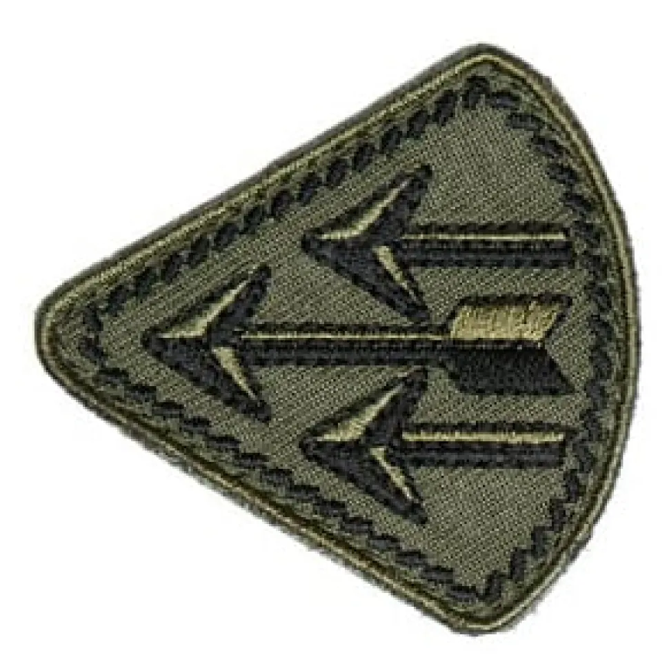 Varusteleka M05 Laguksen Nuolet, kenttävärit