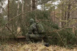 Varusteleka Repun/rinkan sadesuoja, maastokuvioitu